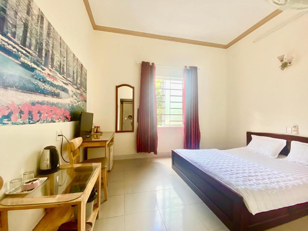 Hotel Khach San Ban Me Xanh à Buôn Ma Thuột Extérieur photo