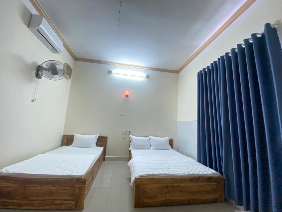 Hotel Khach San Ban Me Xanh à Buôn Ma Thuột Extérieur photo